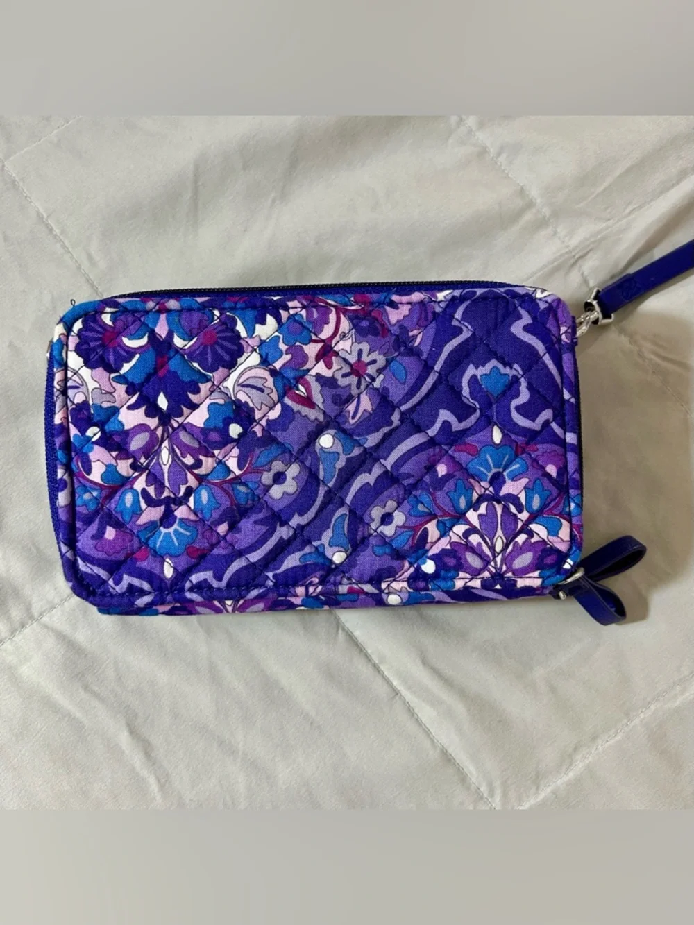 Vera Bradley Purple Regal Rosette Floral Quilted RFID Wallet Wristlet - Picture 2 of 12